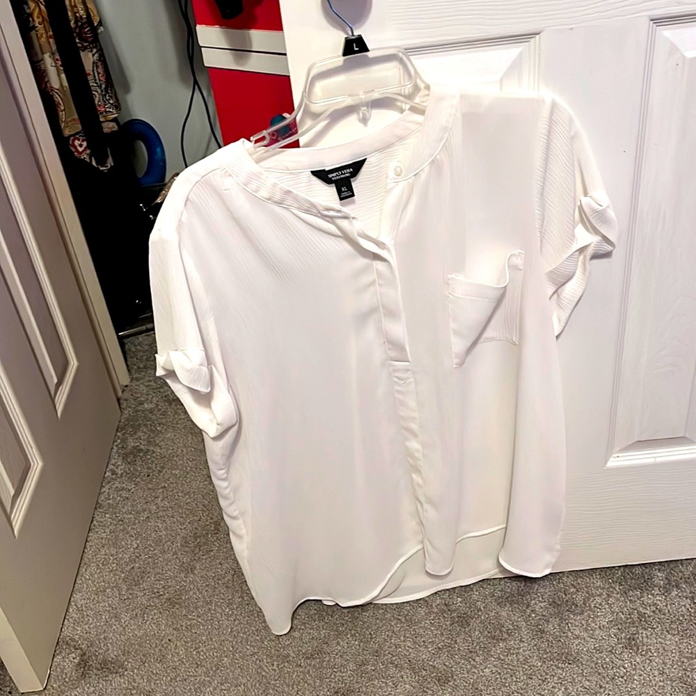 Simply Vera verawang blouse like new no tags